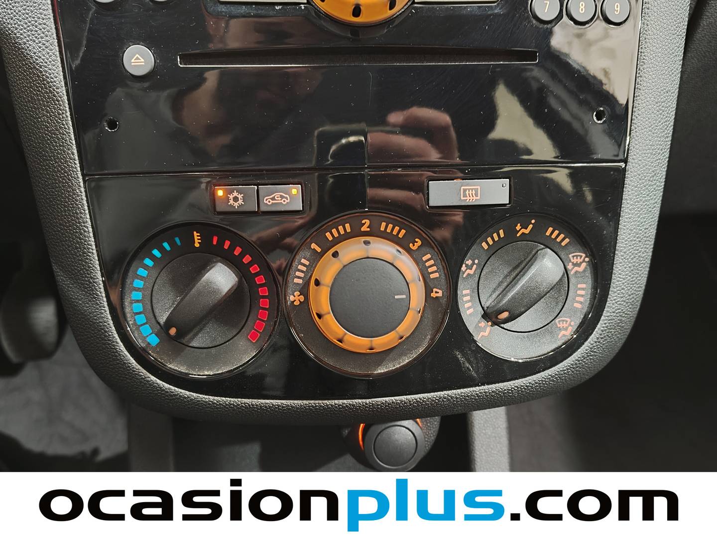 Equipamiento del Opel Corsa Opel Corsa 1.4 111 Years (100 CV)