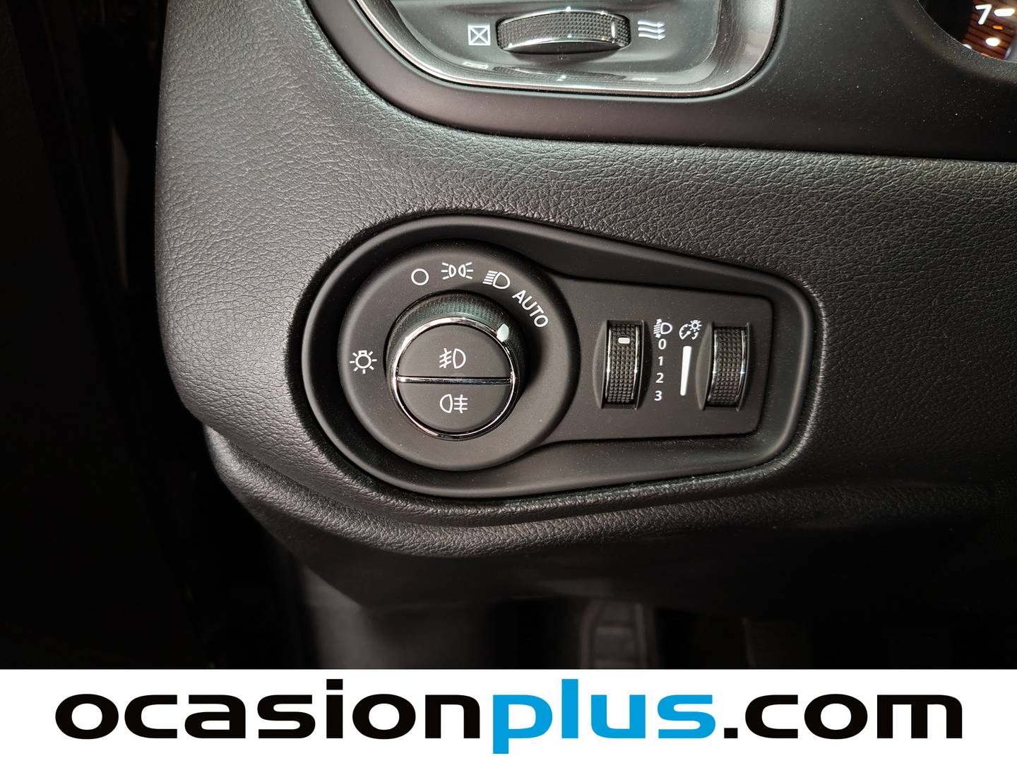 Equipamiento del Jeep Renegade Jeep Renegade 1.0G Limited 4x2 (120 CV)