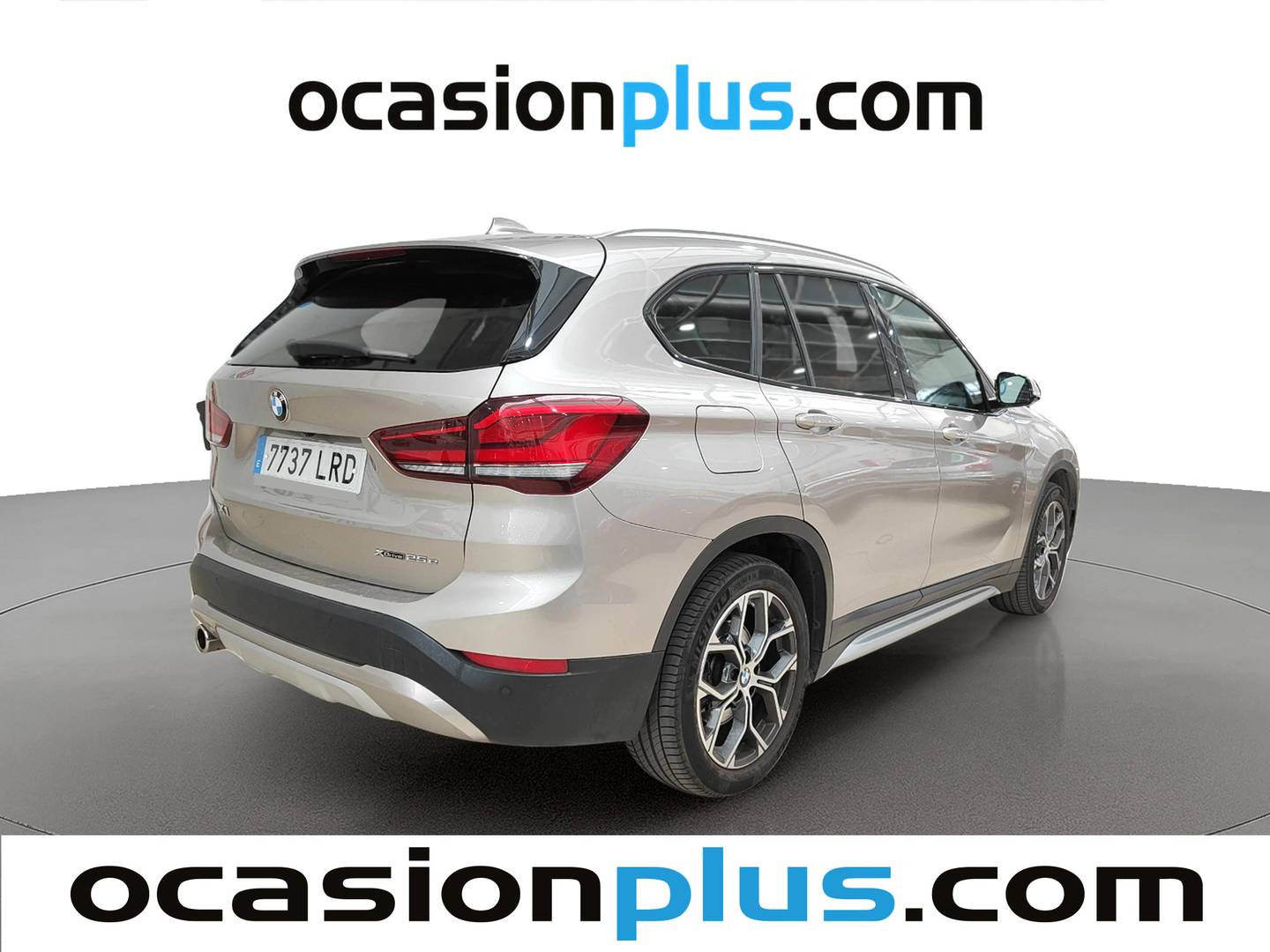 Foto trasera BMW X1 BMW X1 xDrive25e (220 CV) derecha