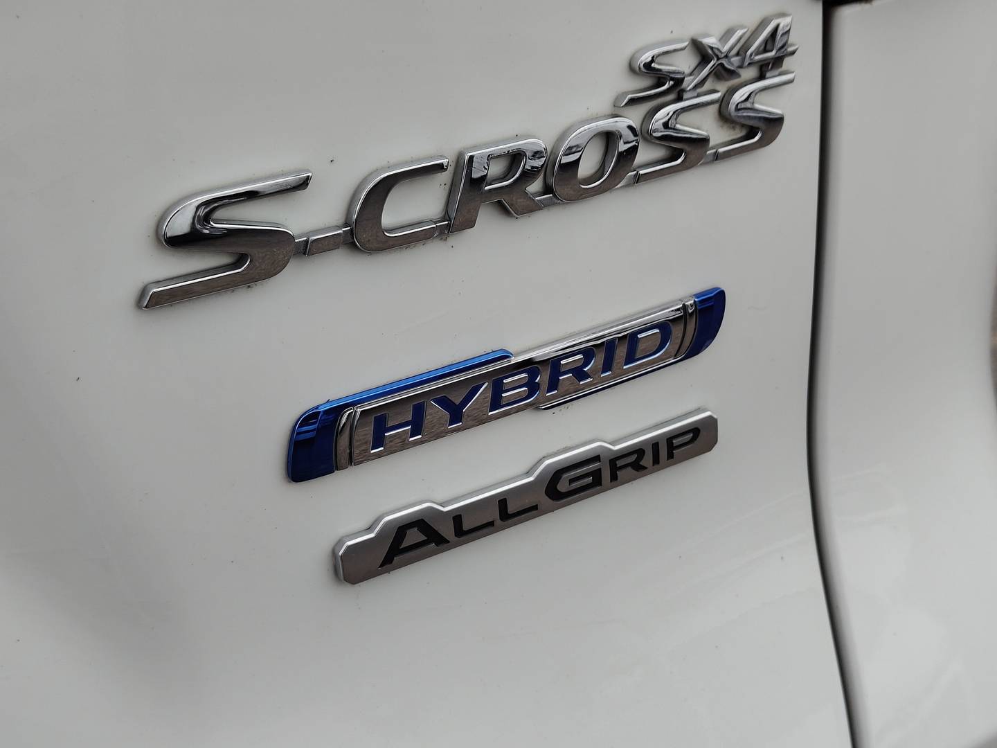 Foto Suzuki S-Cross Suzuki S-Cross 1.4 DITC Mid Hybrid GLX 4WD Auto (129 CV)