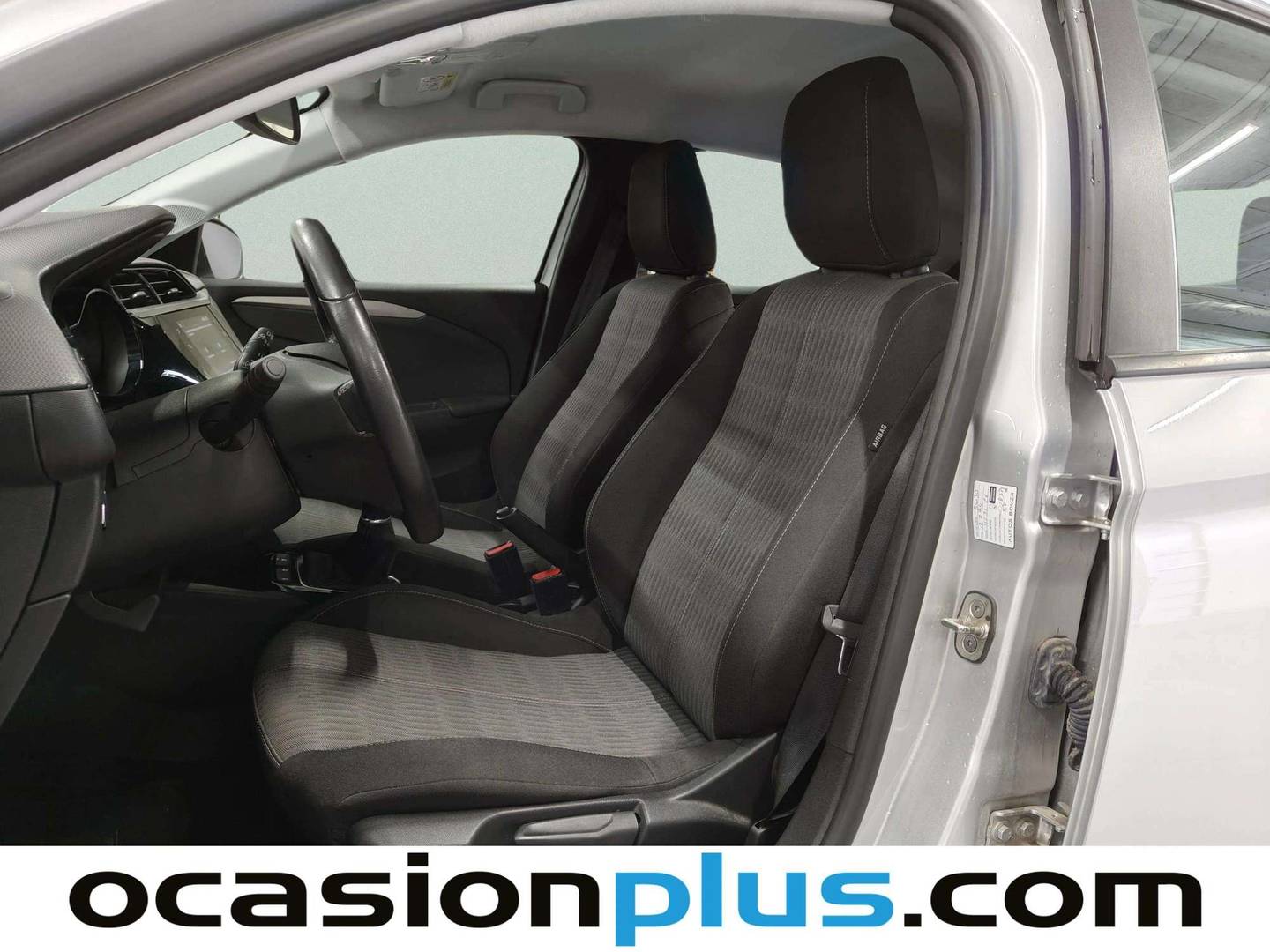 Foto asientos delanteros Opel Corsa Opel Corsa 1.2 XEL Edition (75 CV)