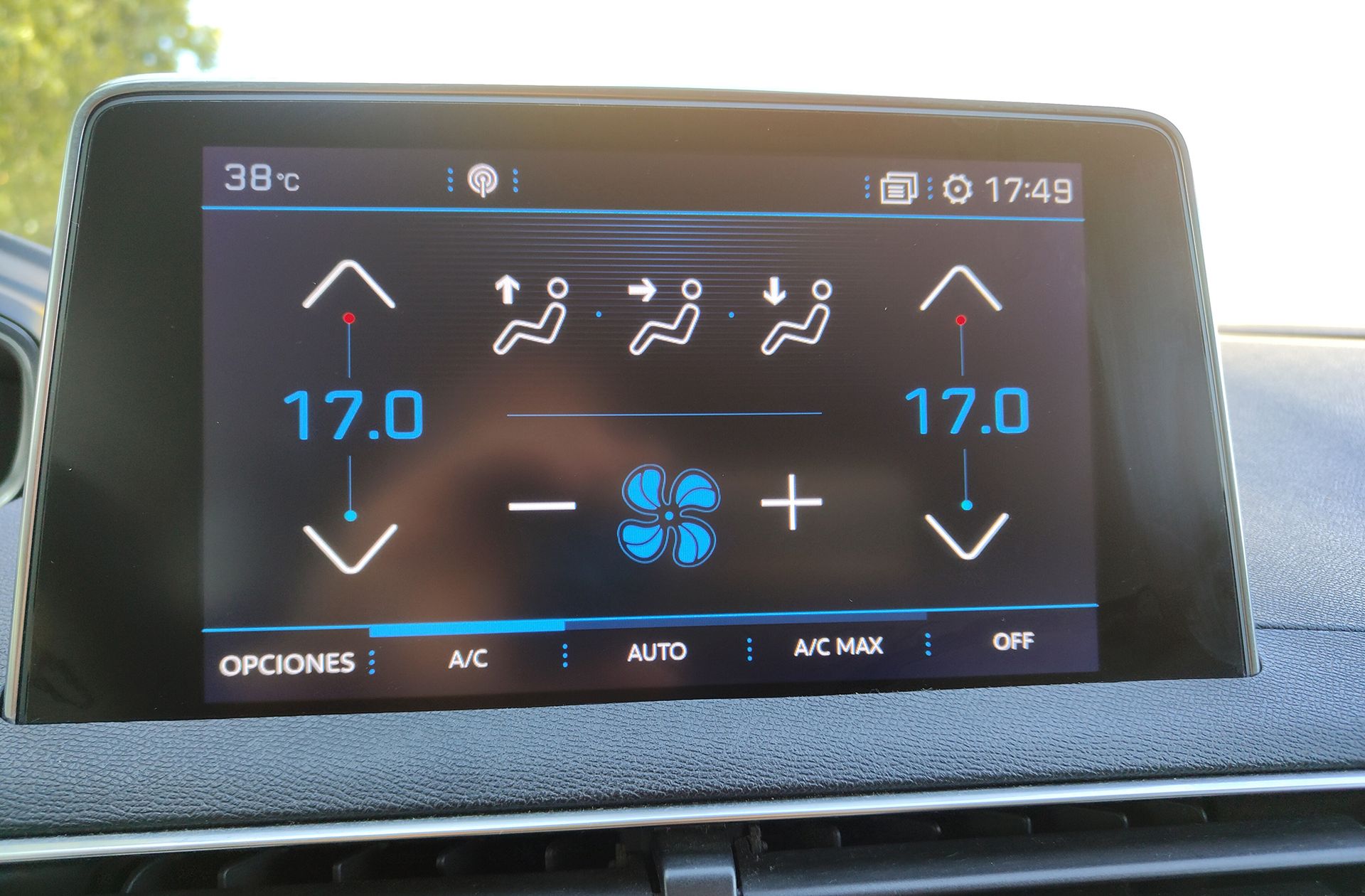 Peugeot 5008 PureTech 130 Allure - foto 33