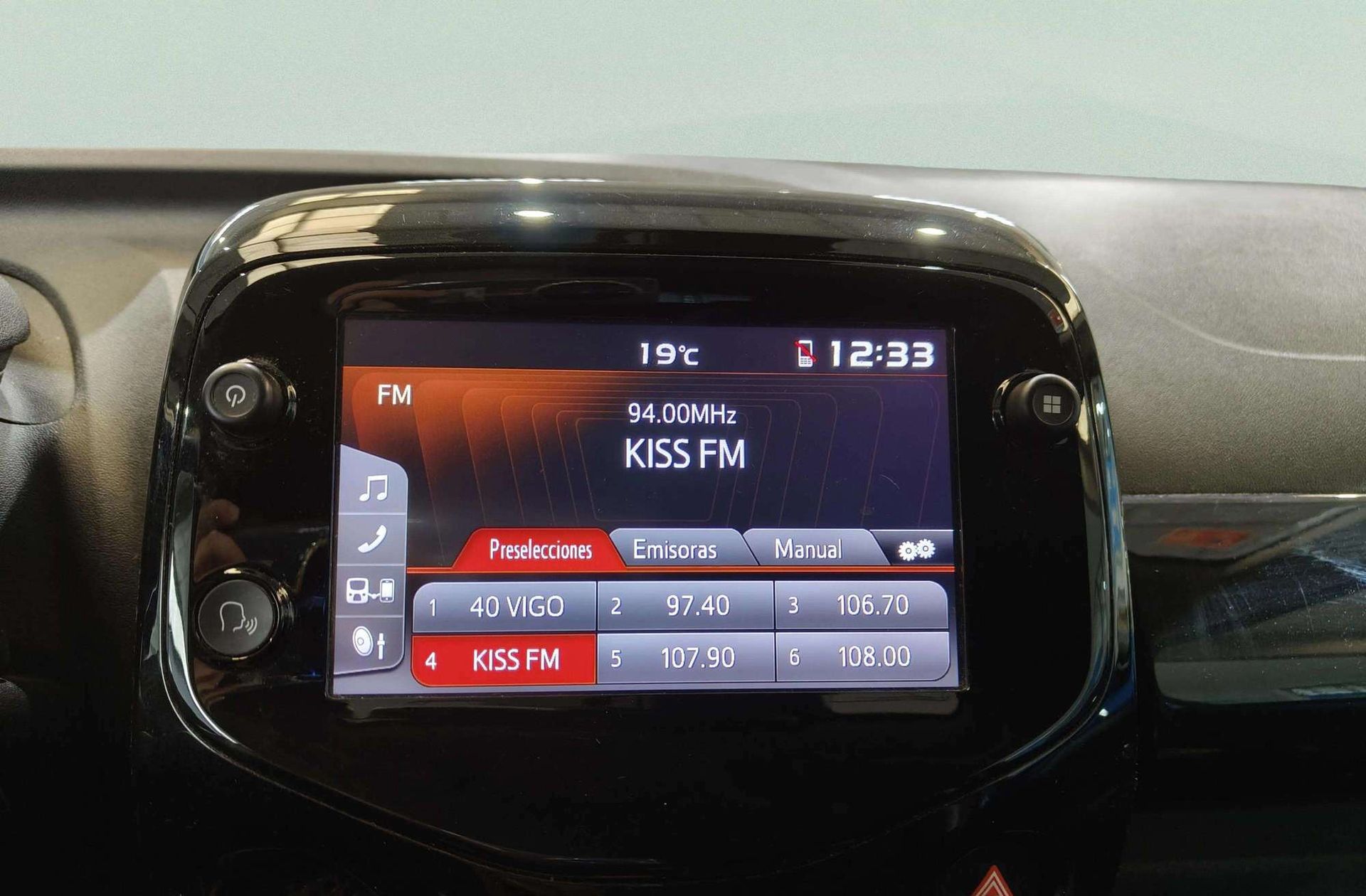 Toyota Aygo 1.0 70 x-play - foto 34