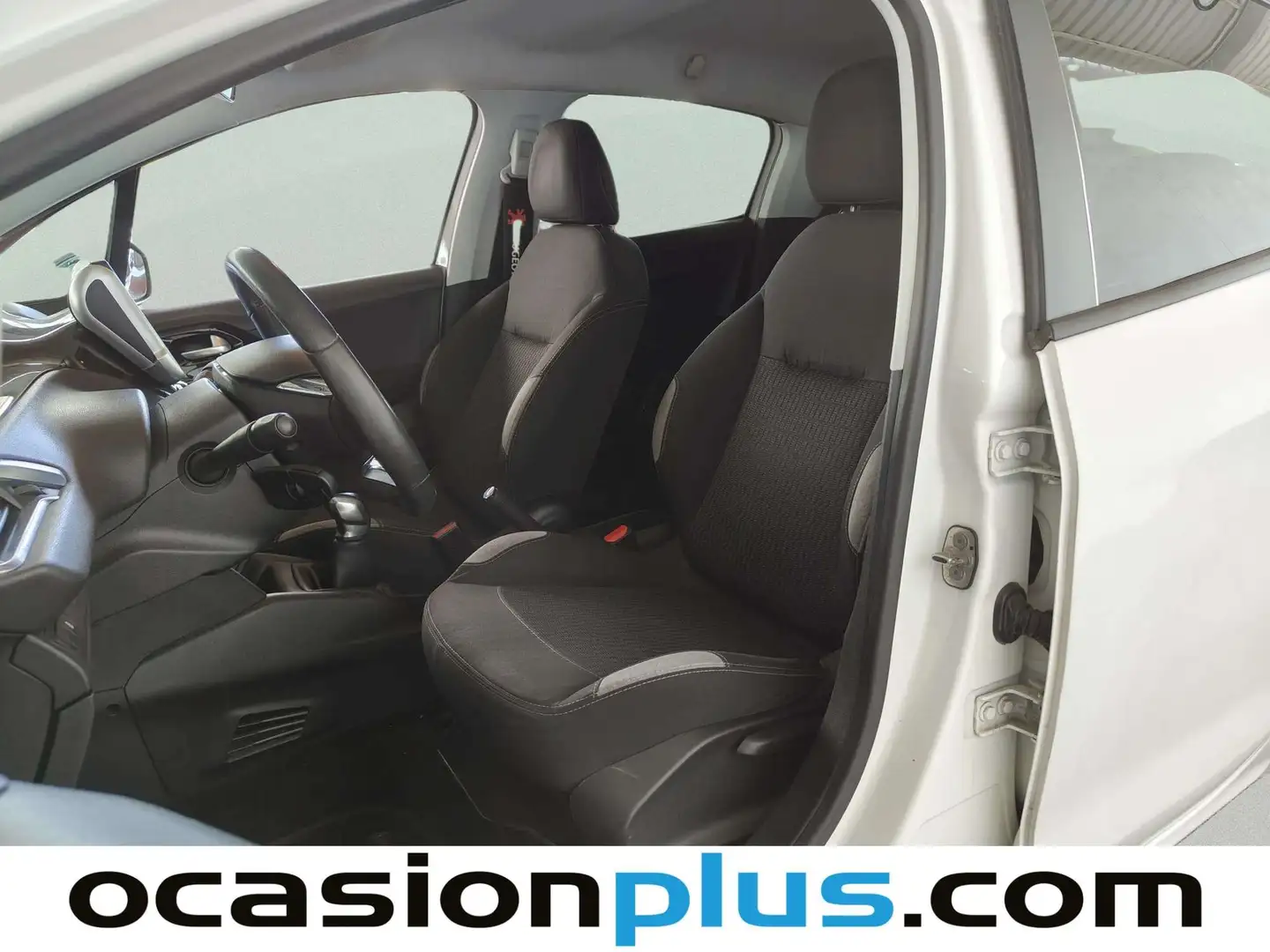 Foto Peugeot 208 Peugeot 208 1.2L PureTech Style (82 CV)