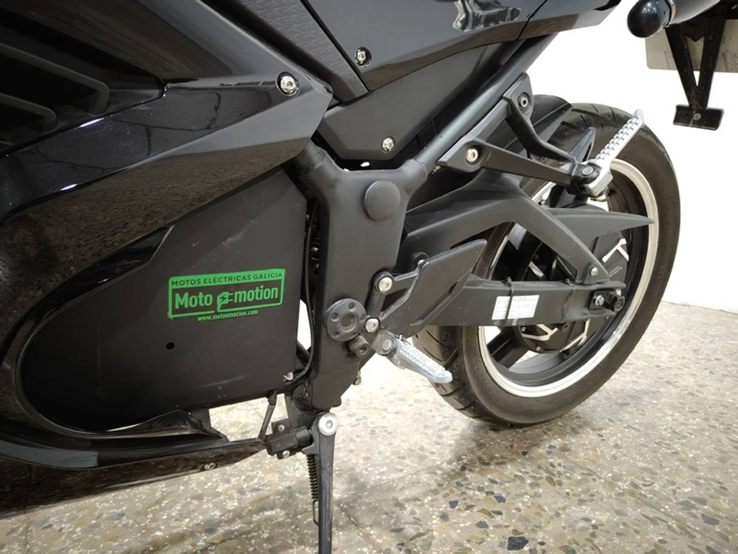 Foto E-BROH BRAVO E-BROH BRAVO CR (6CV)