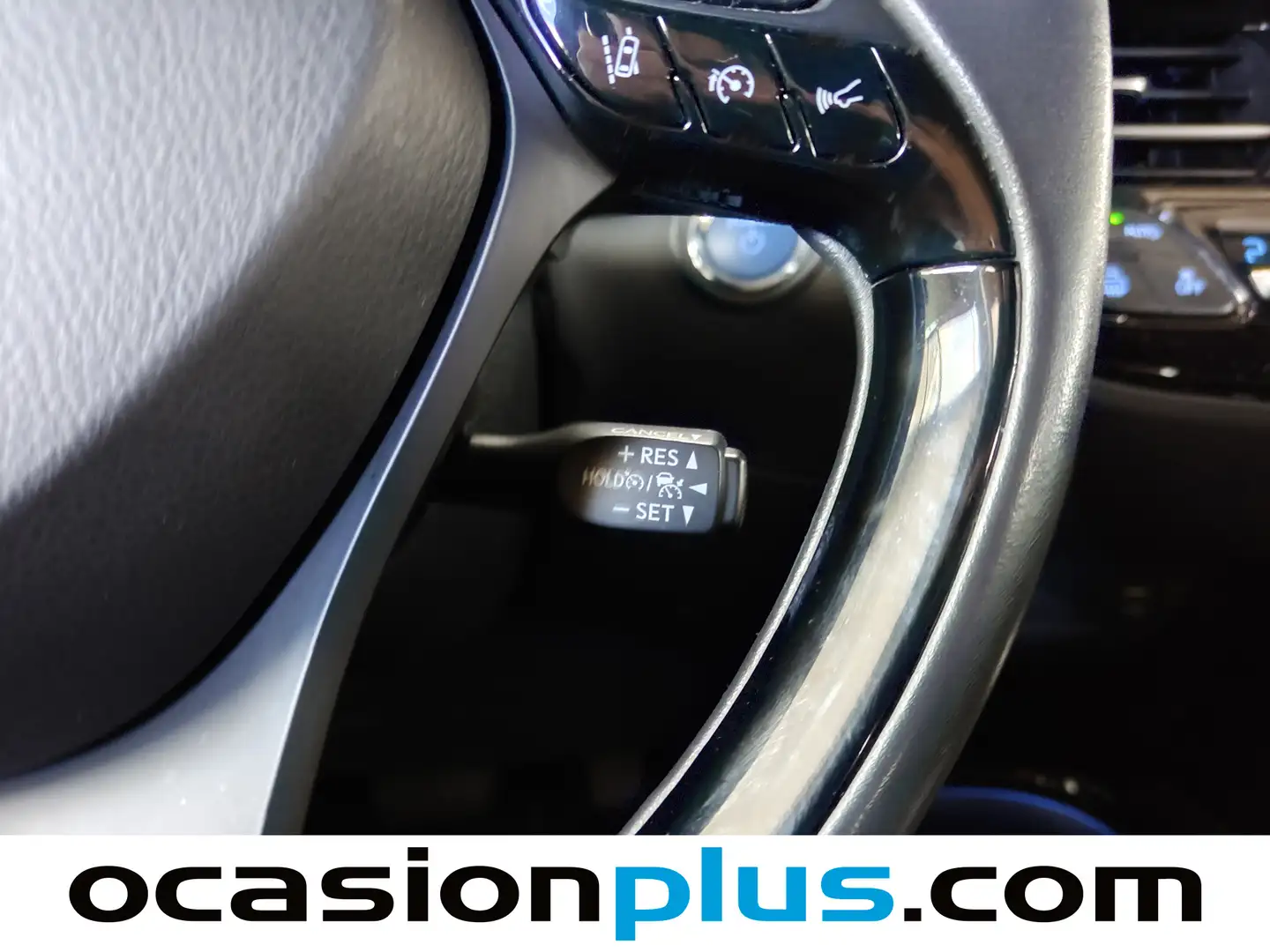 Foto Toyota C-HR Toyota C-HR 1.8 125H Advance (122 CV)