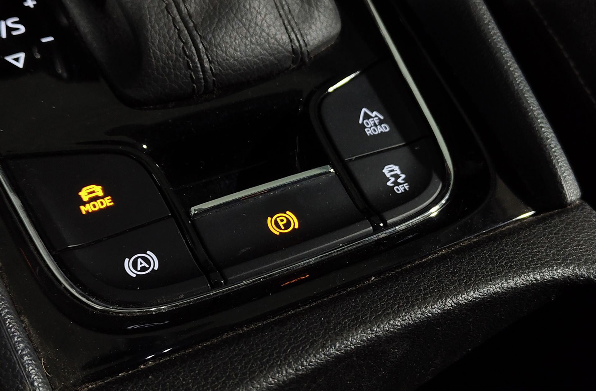 Škoda Karoq 2.0 TDI Ambition 4x4 DSG - foto 32