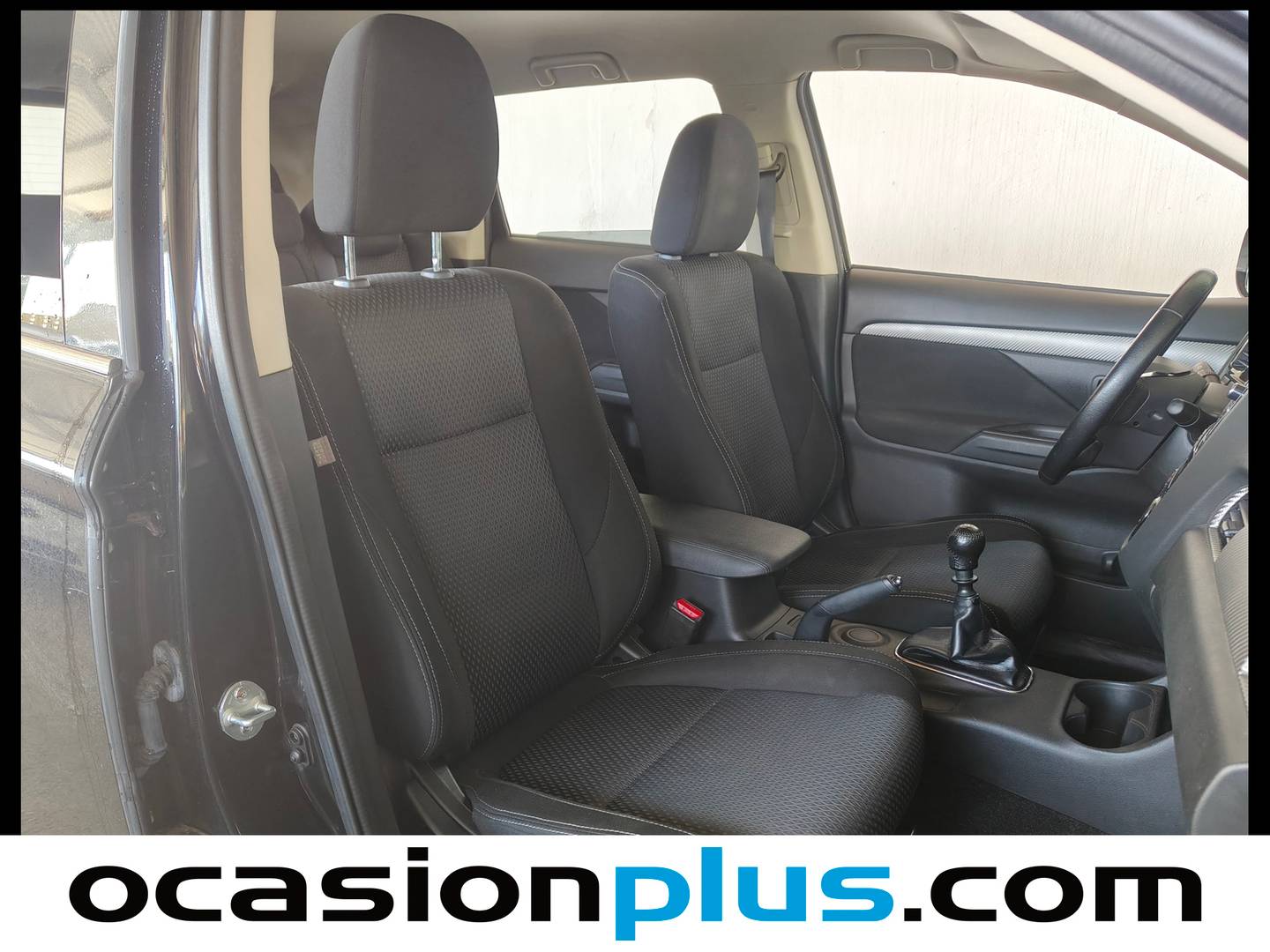 Foto Mitsubishi Outlander Mitsubishi Outlander 220 DI-D Motion 2WD (150 CV)