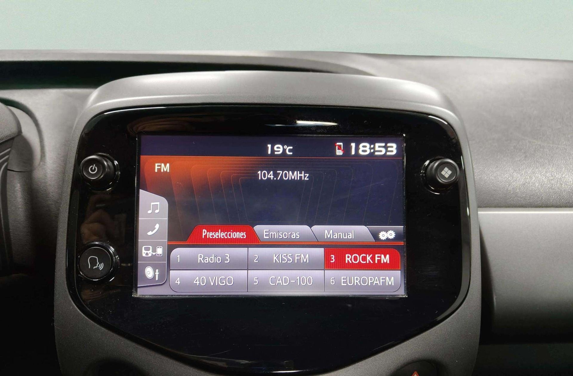 Toyota Aygo 1.0 70 x-play - foto 30