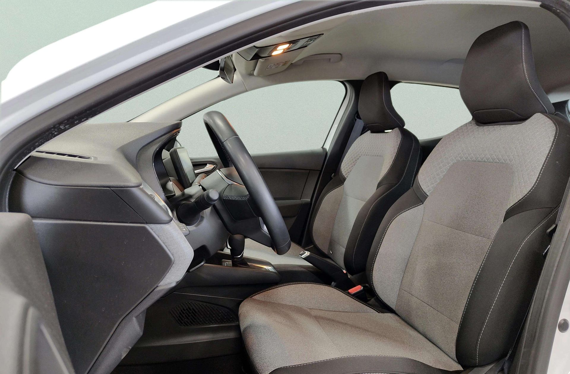 Renault Clio Evolution E-Tech full hybrid 145 - foto 10