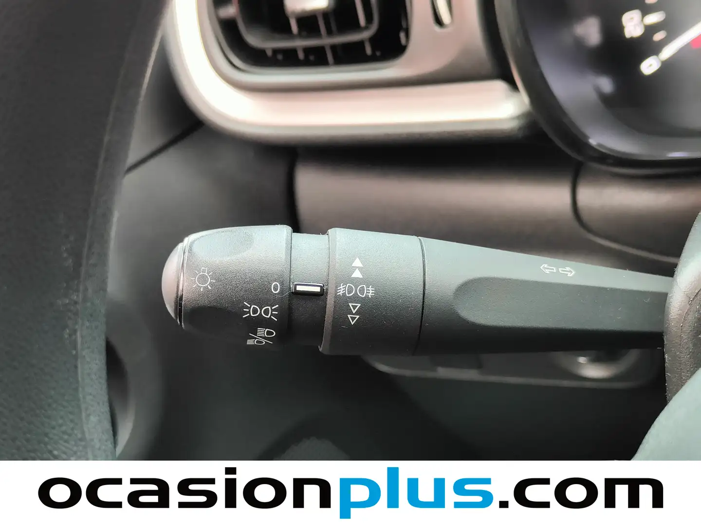 Foto Citroën C3 Citroen C3 BlueHDi 100 S&S Feel (99 CV)