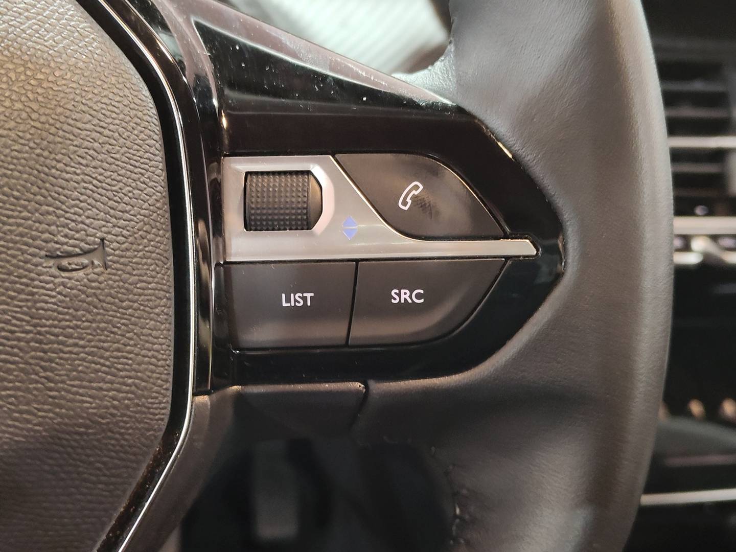 Foto Peugeot 208 Peugeot 208 PureTech 100 Allure (100 CV)