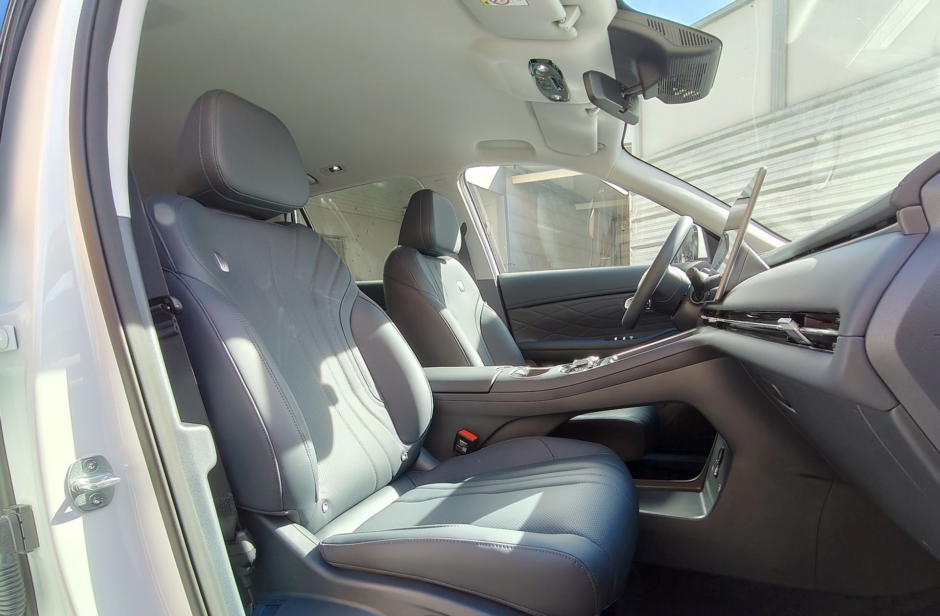 Geely Starray EM-i 1.5 PHEV Pro - foto 20