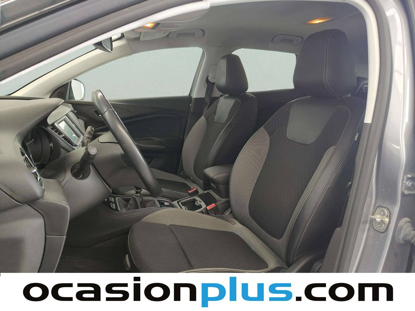 Foto asientos delanteros Opel Grandland X Opel Grandland X 1.2 Turbo 120 Aniversario (130 CV)