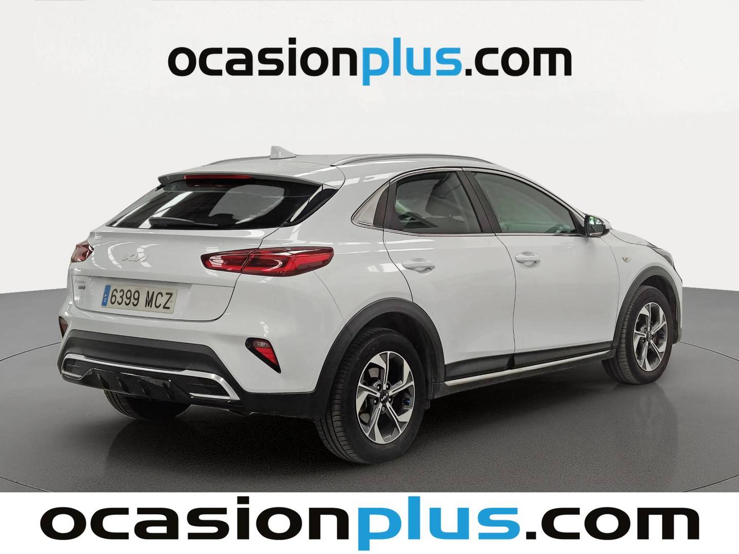 Foto trasera KIA XCeed KIA XCeed 1.6 MHEV iMT Concept (136CV) derecha