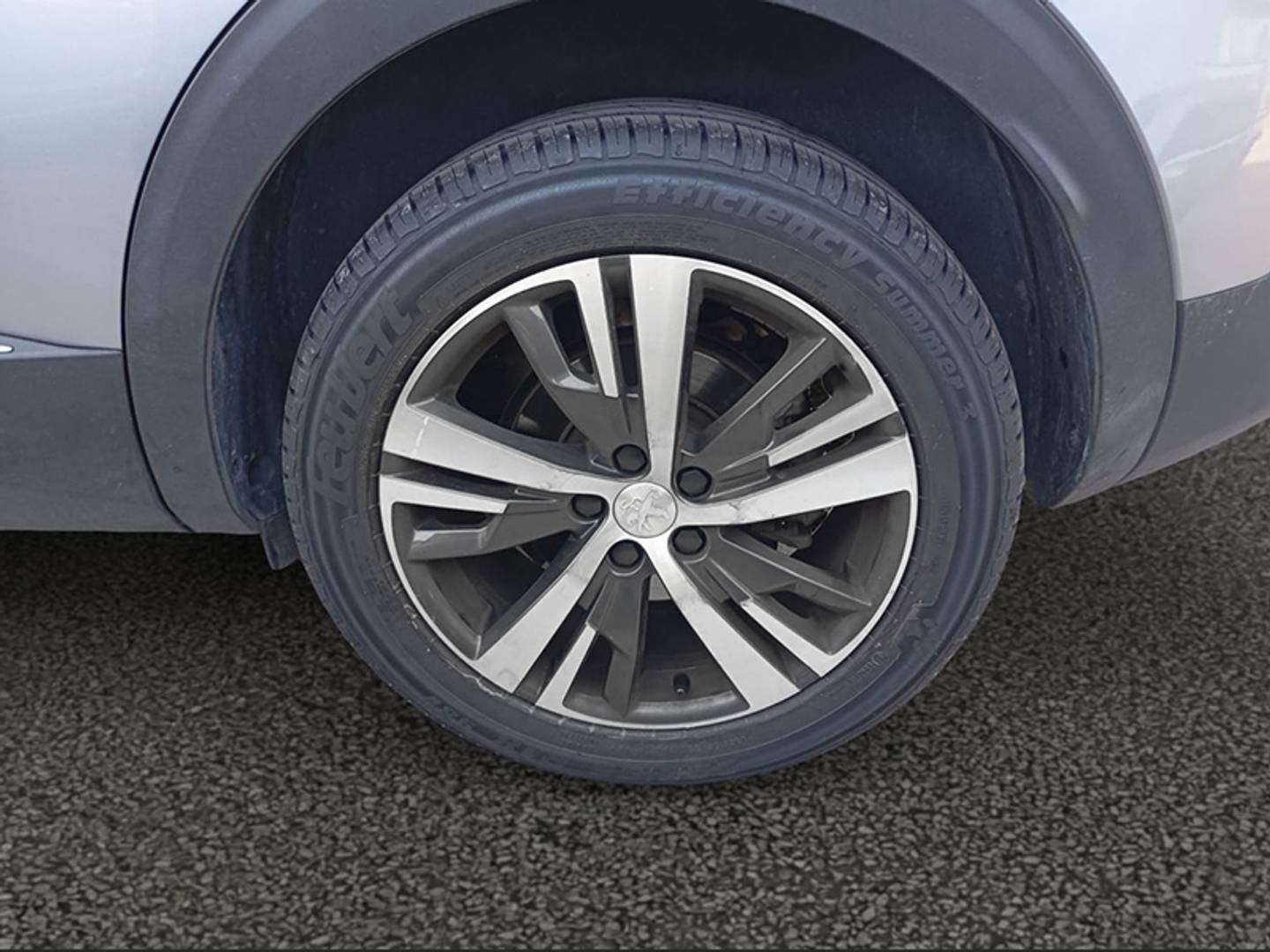 Foto Peugeot 3008 Peugeot 3008 PureTech 130 S&S Allure Pack EAT8 (130 CV)