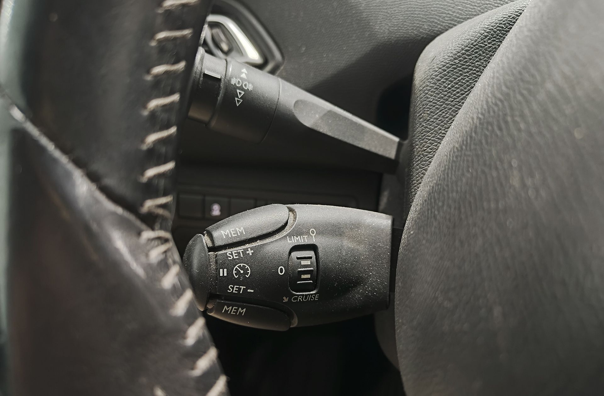 Peugeot 308 BlueHDi 100 Style - foto 22