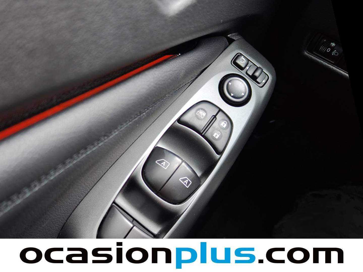 Foto Nissan JUKE Nissan Juke DIG-T N-Connecta 4x2 (114 CV)