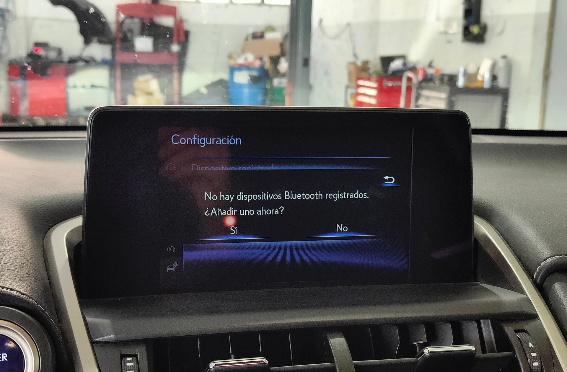 Lexus NX 300h Business Navigation 2WD - foto 35