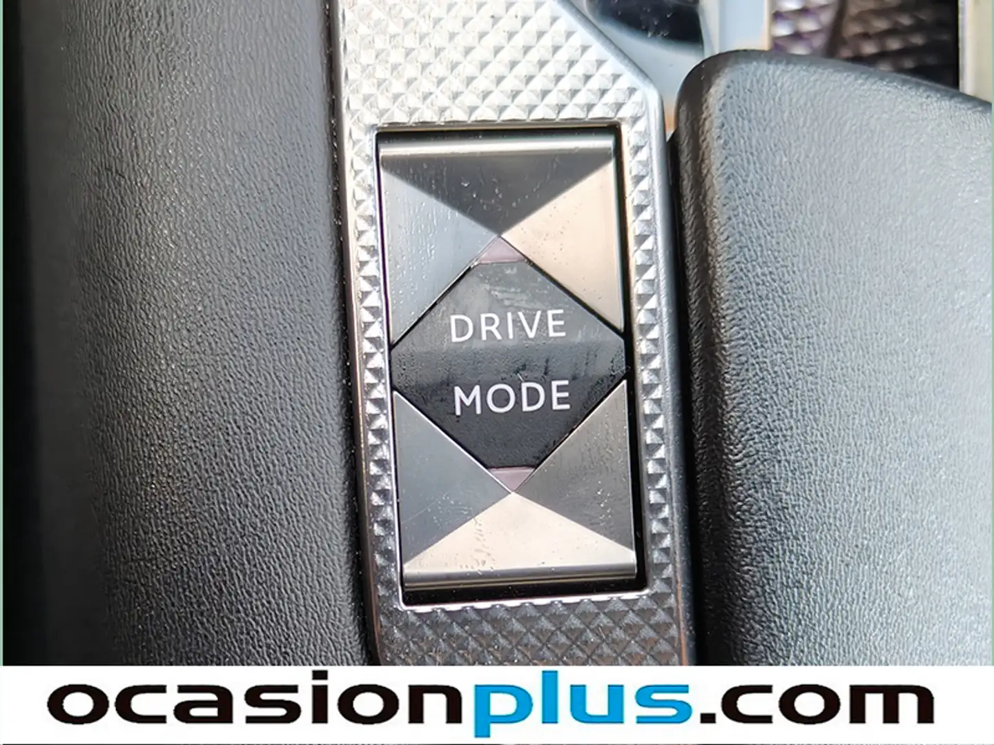 Foto DS DS 4 DS DS4 BlueHDi 130 Trocadero Auto (130 CV)