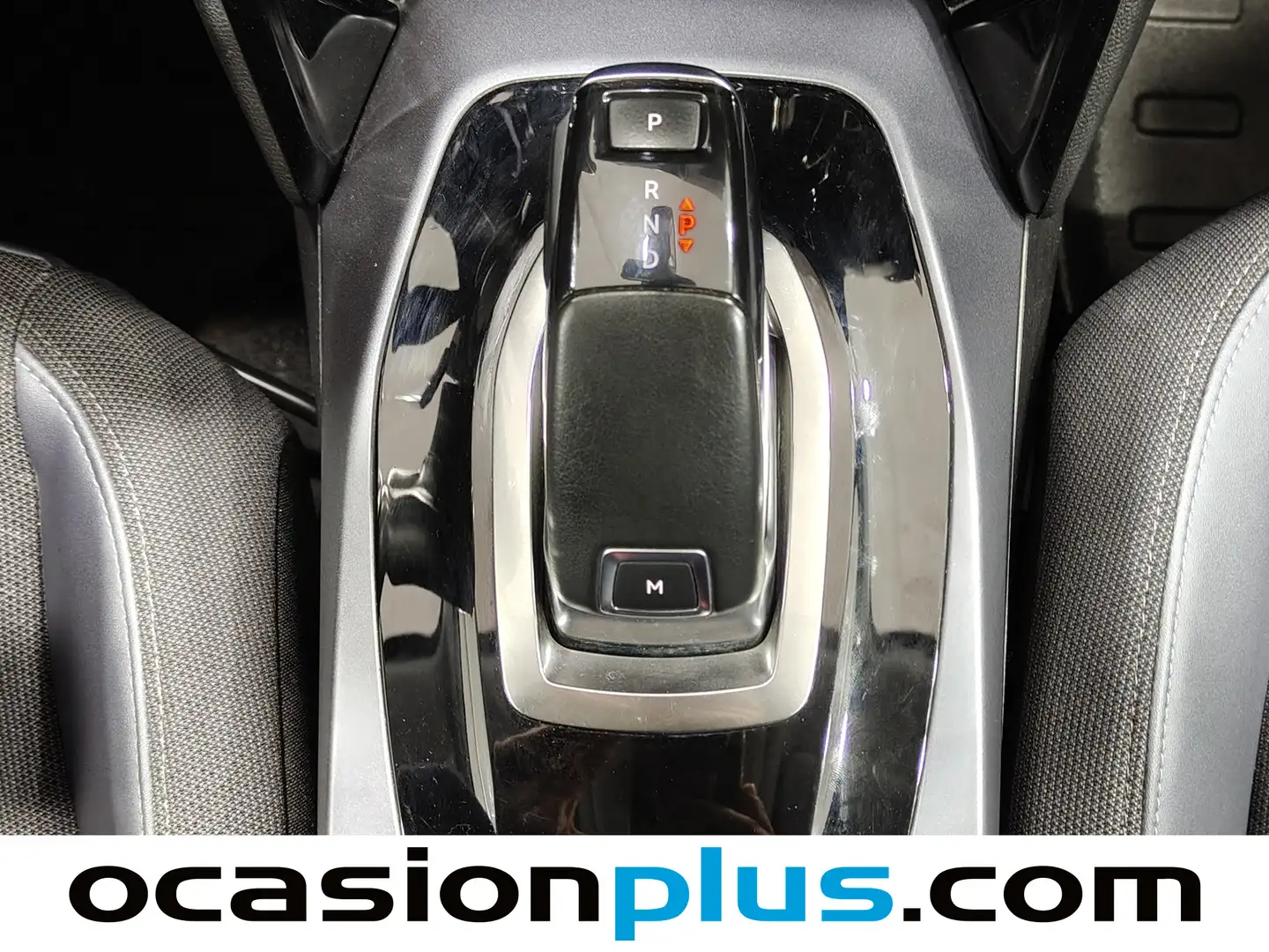 Foto Peugeot 2008 Peugeot 2008 BlueHDi 130 S&S Allure EAT8 (130 CV)