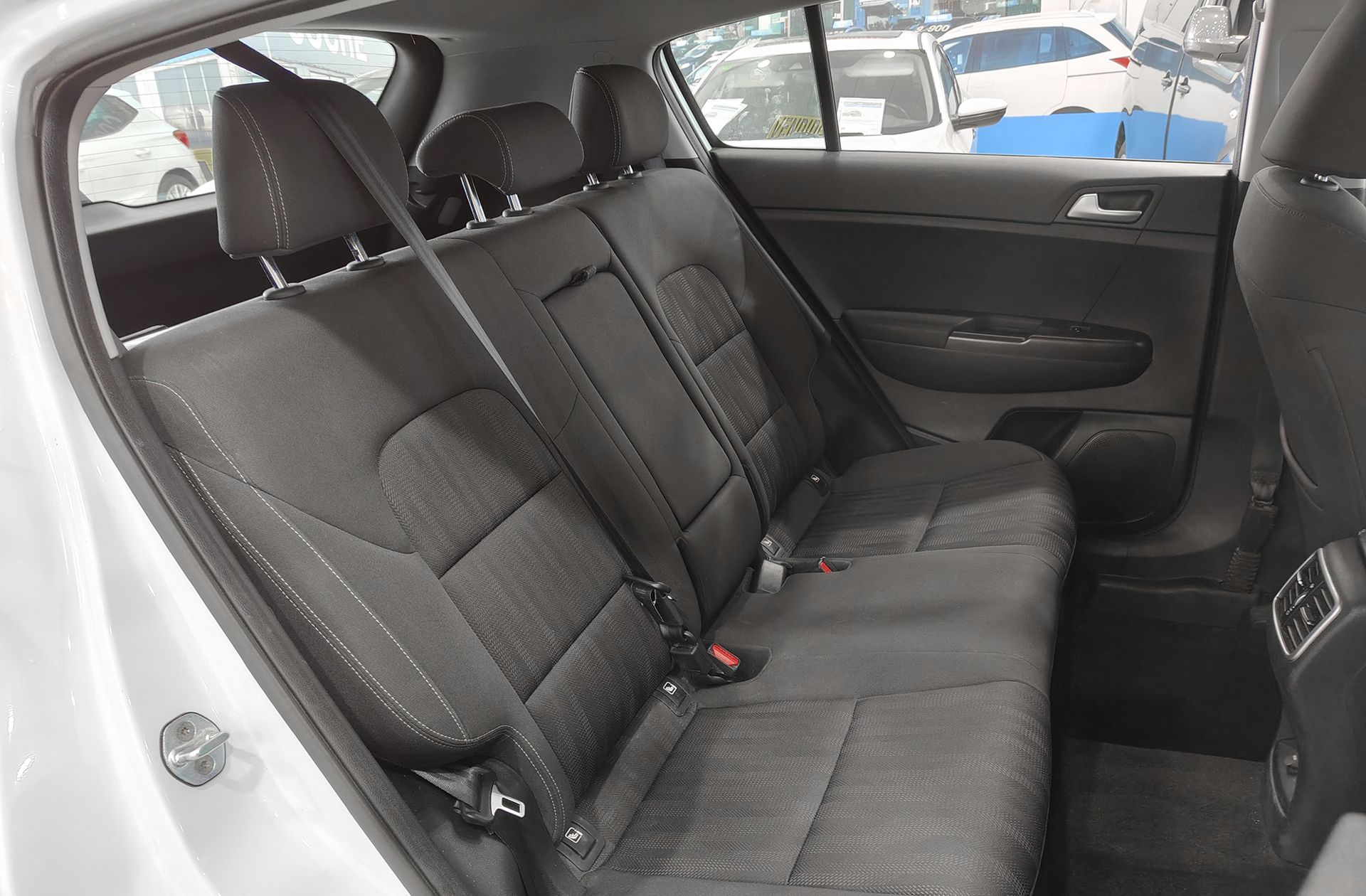 Kia Sportage 1.7 CRDi VGT Eco-Dynamics Concept 4x2 - foto 15