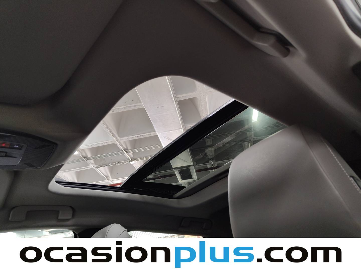 Extras y acabados del Citroën C5 X Citroën C5 X Hybrid 225 Shine Pack e-EAT8 (225 CV)