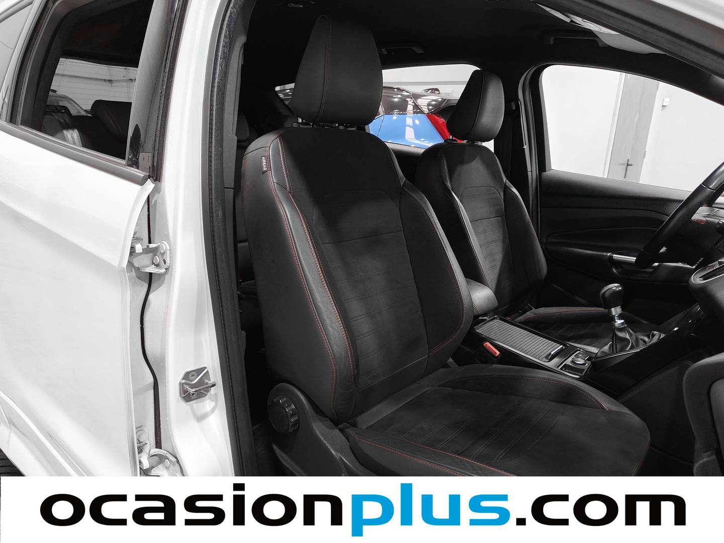 Foto Ford Kuga Ford Kuga 1.5 EcoBoost ST-Line Limited Edition 4x2 (150 CV)