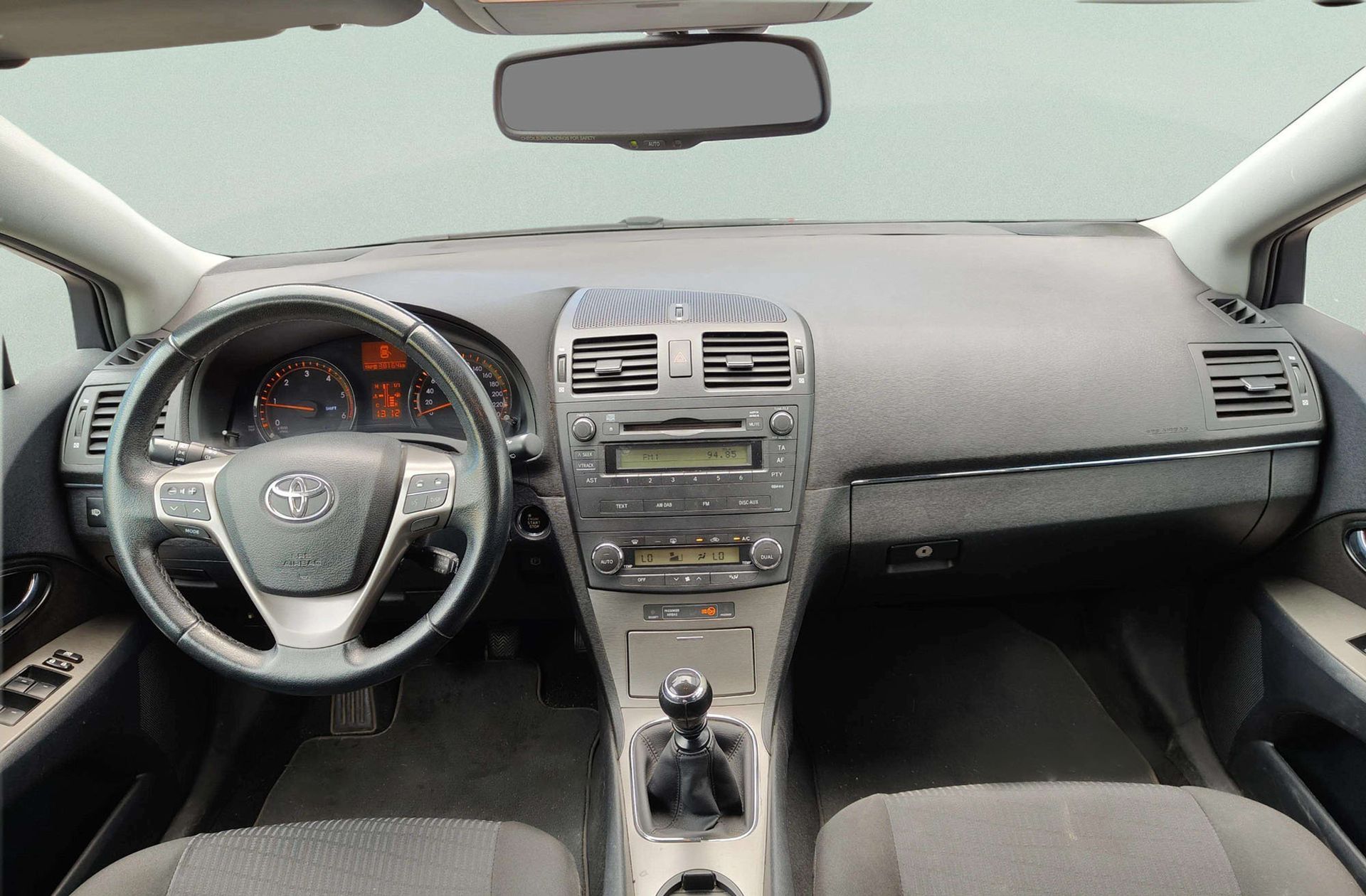 Toyota Avensis 2.2 D-4D Cross Sport Advance - foto 6