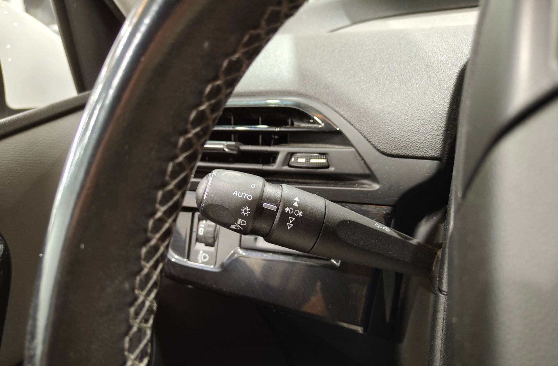 Citroën C4 Grand Picasso PureTech 130 Feel 7 plazas - foto 25