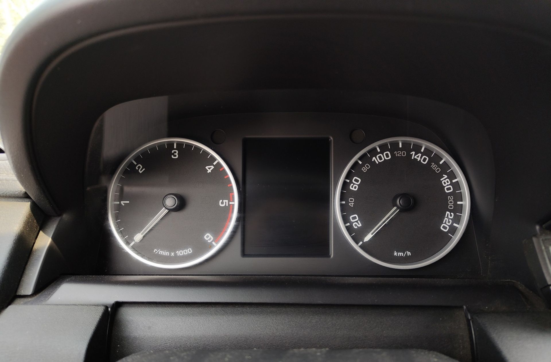 Land Rover Discovery 3.0 TDV6 S - foto 16