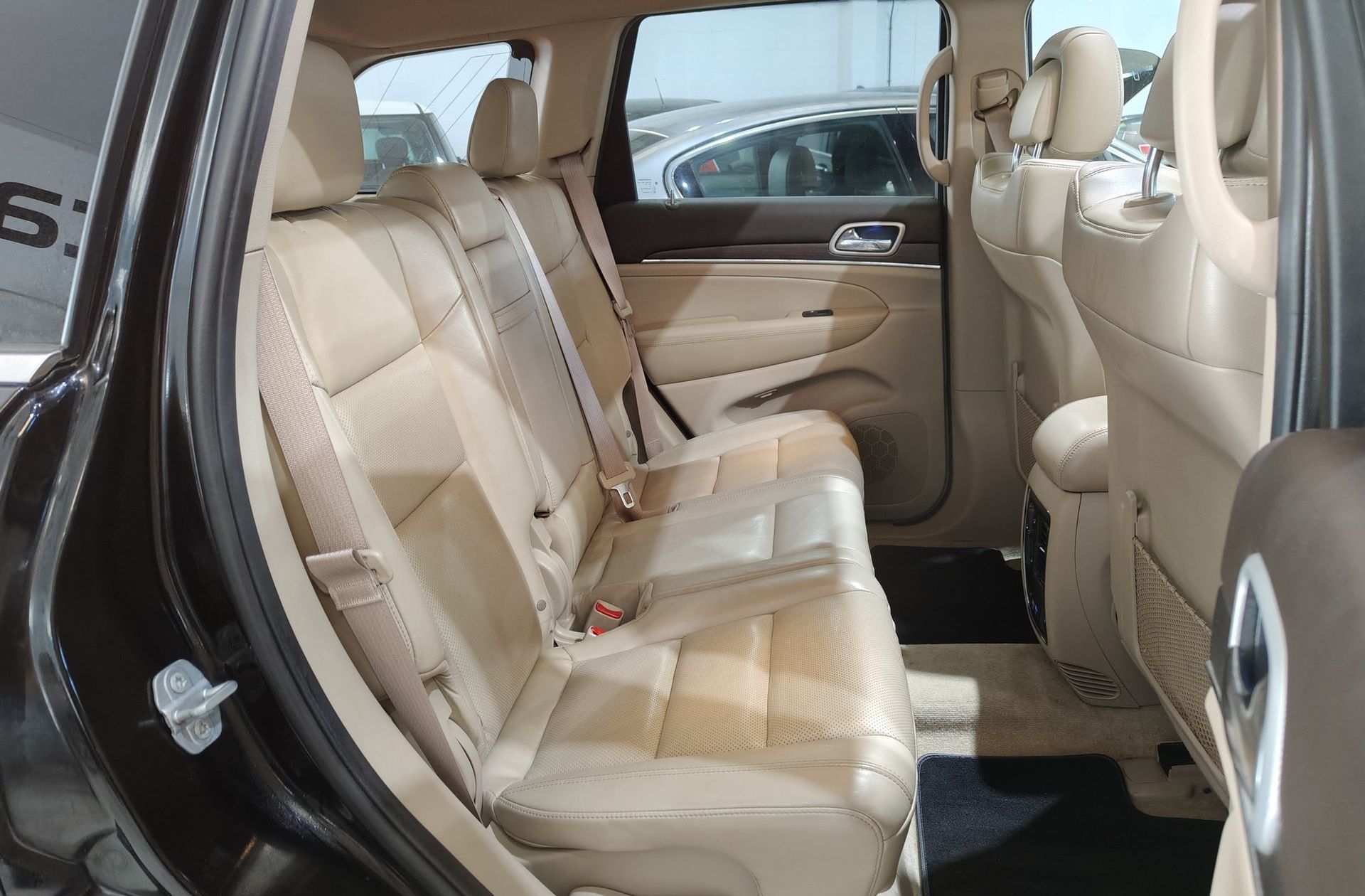 Jeep Grand Cherokee 3.0 CRD V6 Overland - foto 27