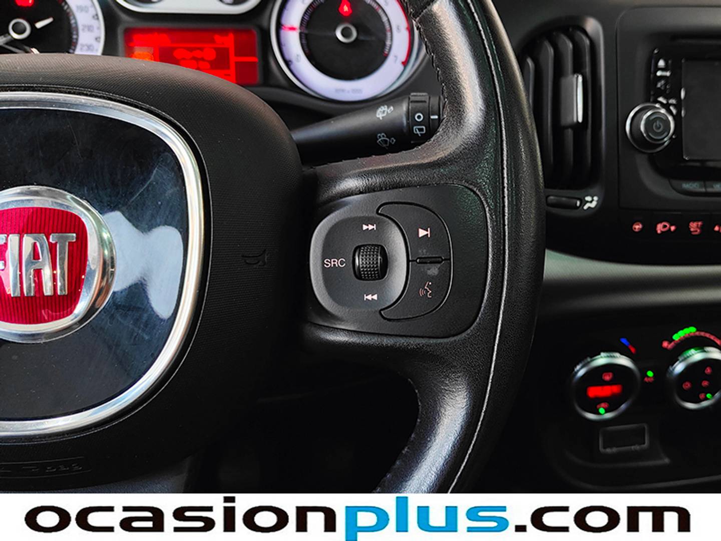 Foto Fiat 500L Fiat 500L 1.6 16v Multijet S&S Lounge (120 CV)