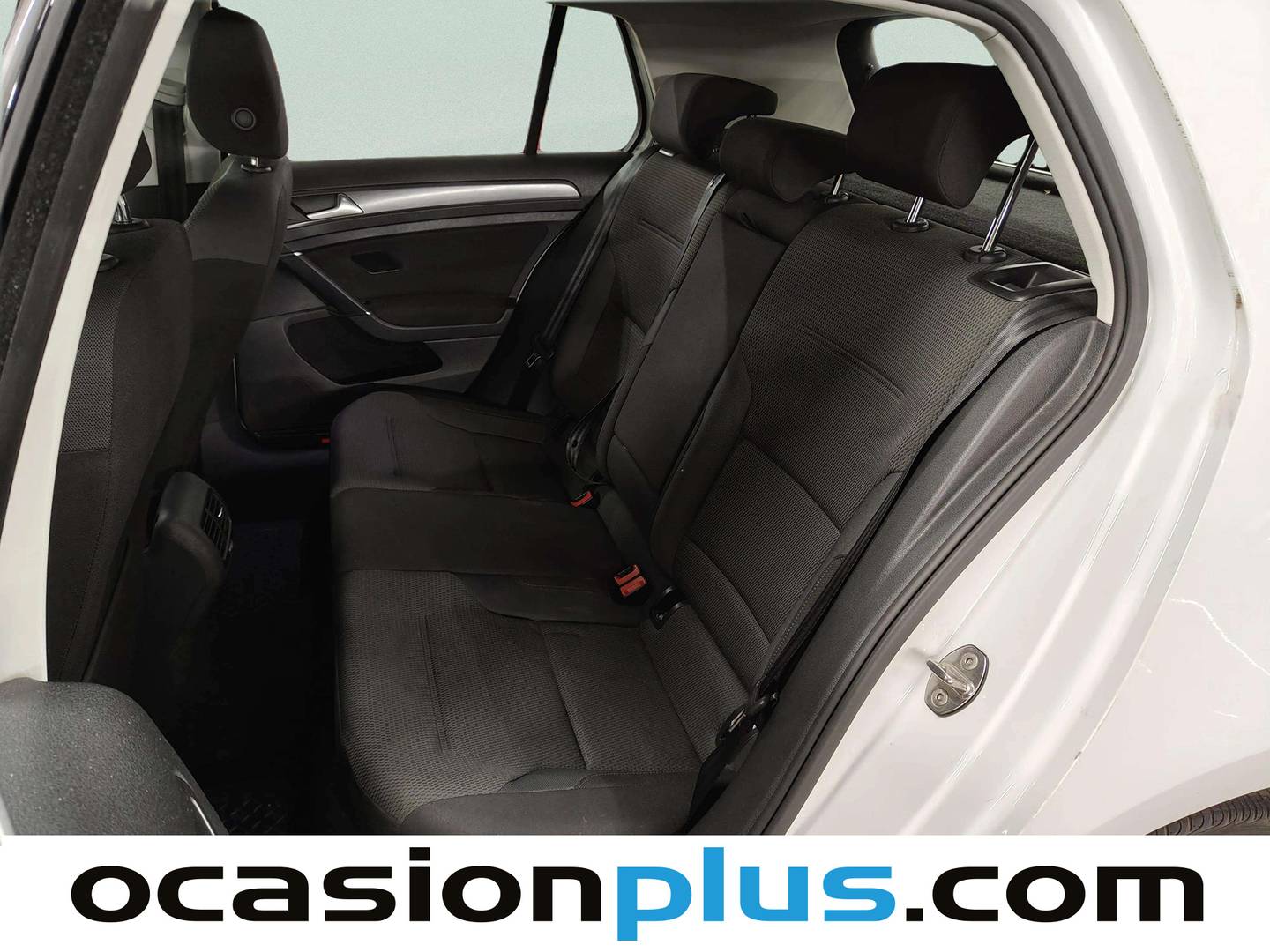 Foto asientos traseros Volkswagen Golf Volkswagen e-Golf e-Golf ePower (136 CV)