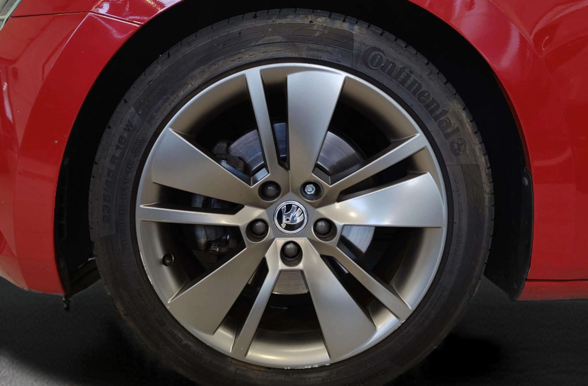 Škoda Superb Combi 2.0 TDI Sport Line DSG - foto 40