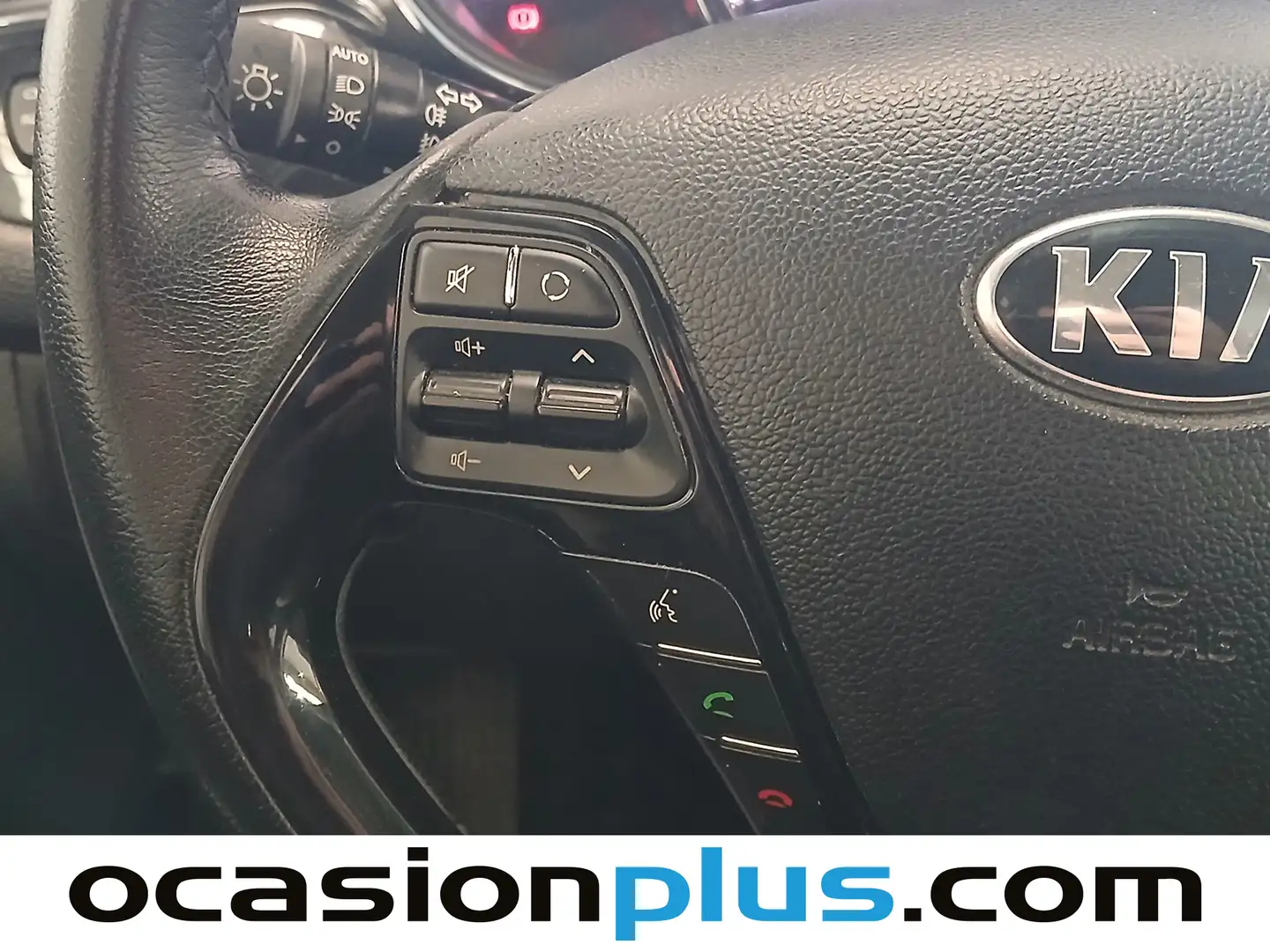 Foto KIA Ceed Kia Ceed 1.6 CRDi VGT x-Tech17 (136 CV)