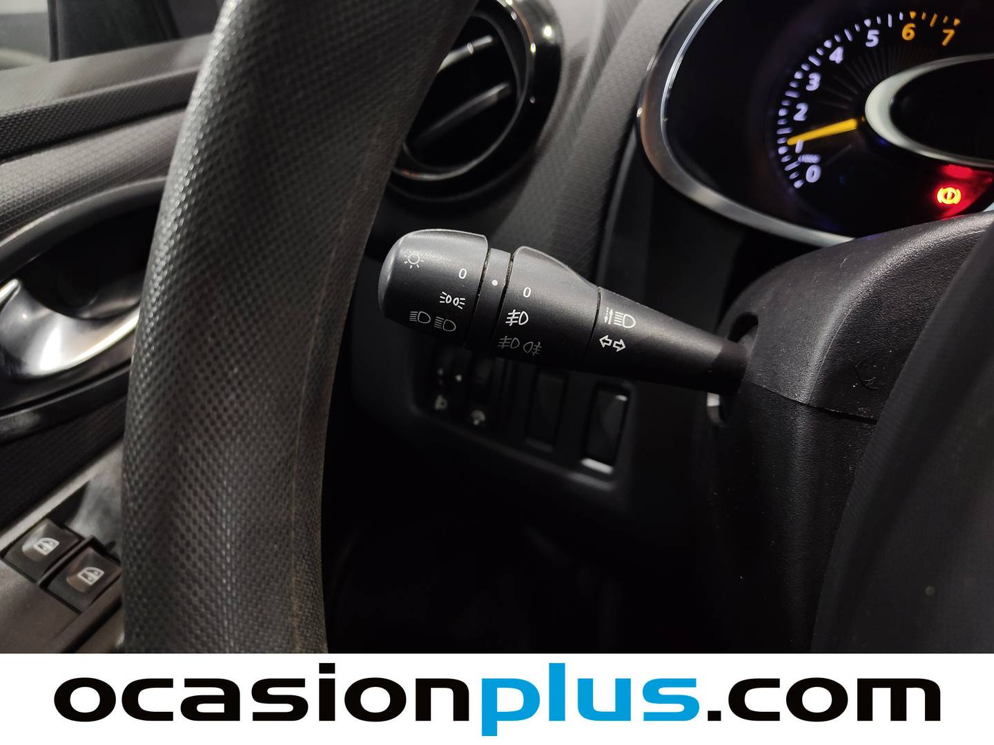 Renault Clio Renault Clio Expression 1.2 16v (75 CV) de segunda mano