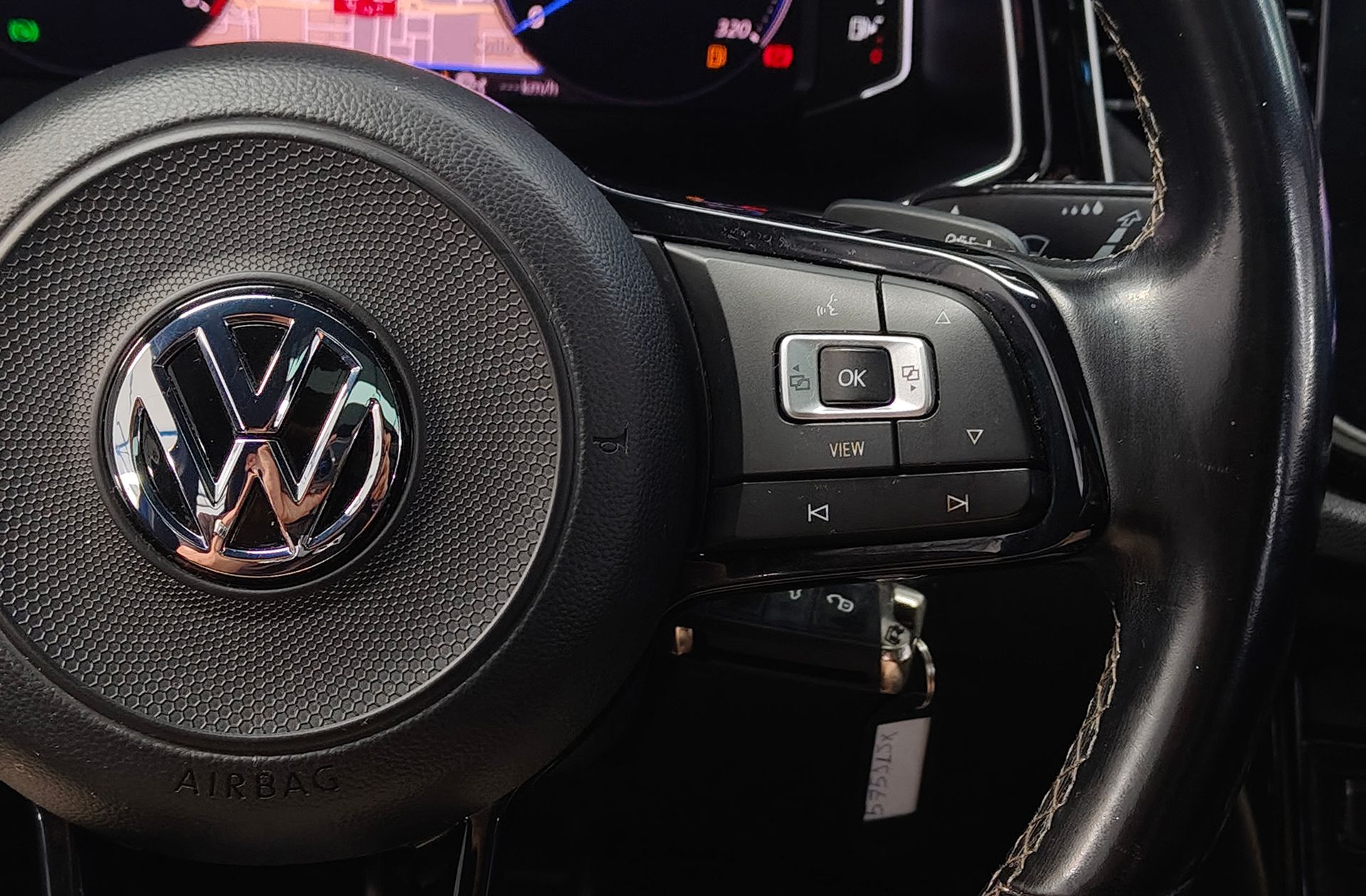 Volkswagen T-Roc R 2.0 TSI 4Motion DSG - foto 30