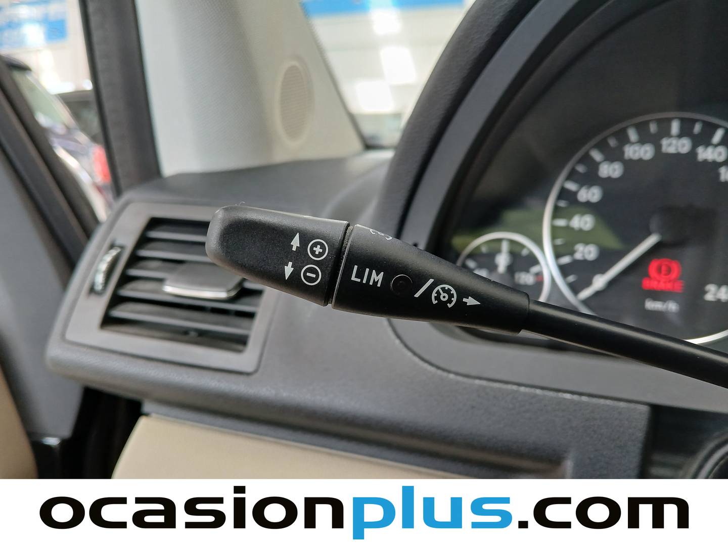 Equipamiento del Mercedes Clase A Mercedes Clase A 160 Blue Efficiency Exclusive Edition (95 CV)