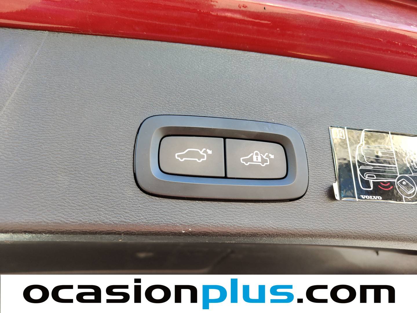 Foto Volvo XC40 Volvo XC40 T3 Momentum Pro Auto (163 CV)