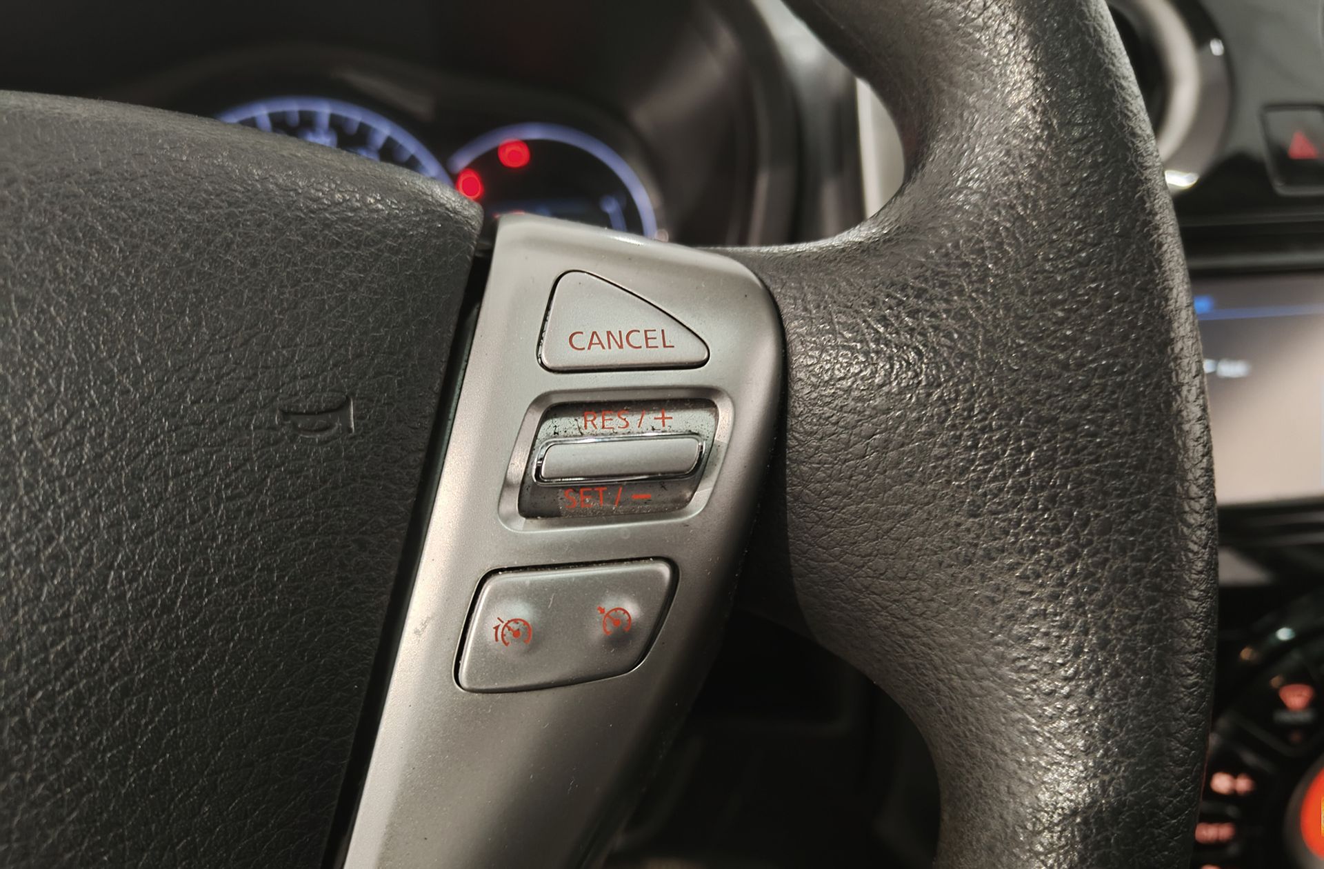 Nissan Note 1.2G Tekna Sport - foto 23