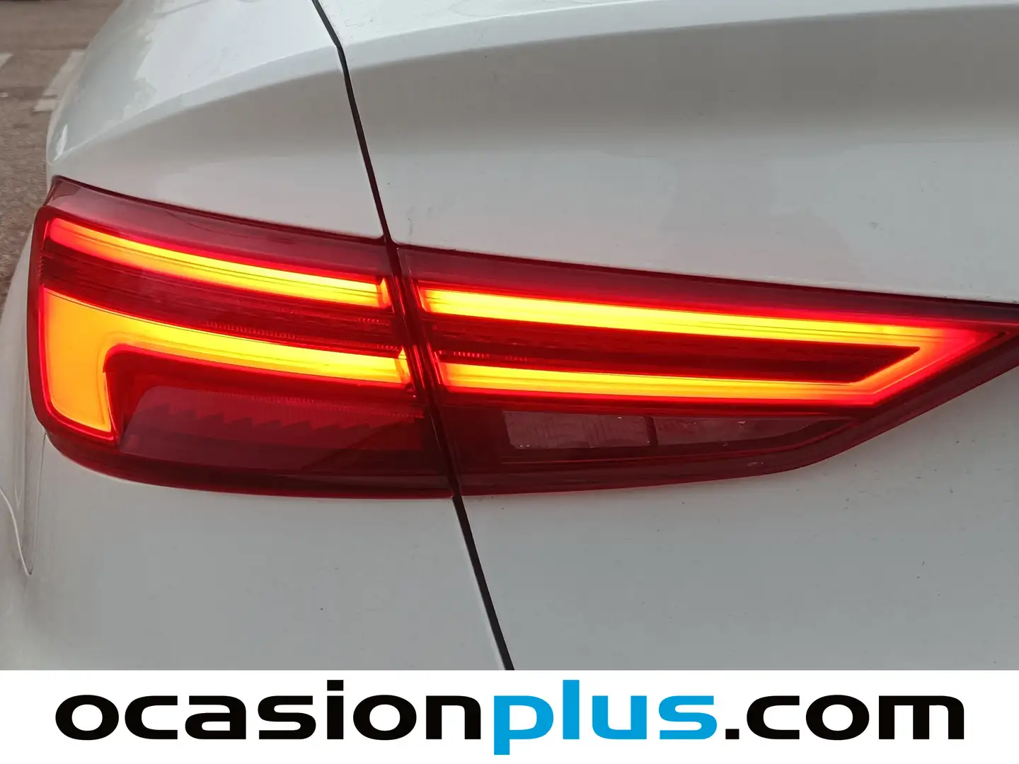 Foto Audi A3 Audi A3 Sedan Sedan S line edition 2.0 TDI (150 CV)