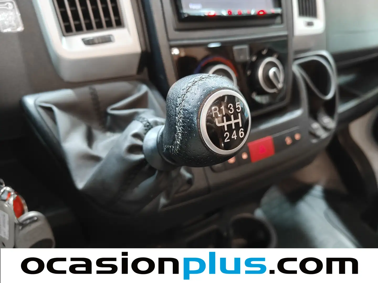 Foto Burstner BT5902 Burstner BT5902 TRAVEL VAN T-590 (150 CV)