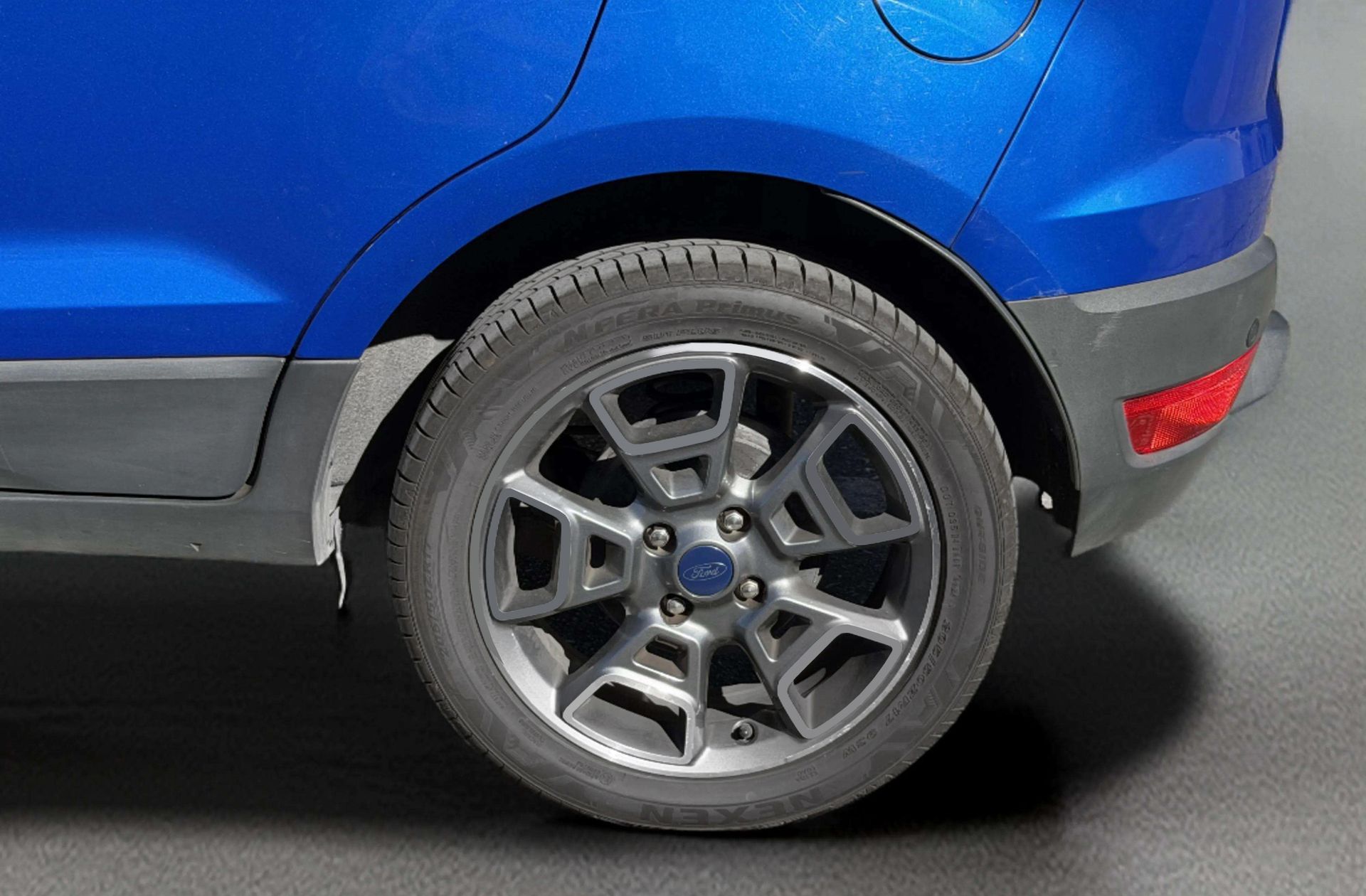 Ford EcoSport 1.5 TDCi Limited Edition - foto 34