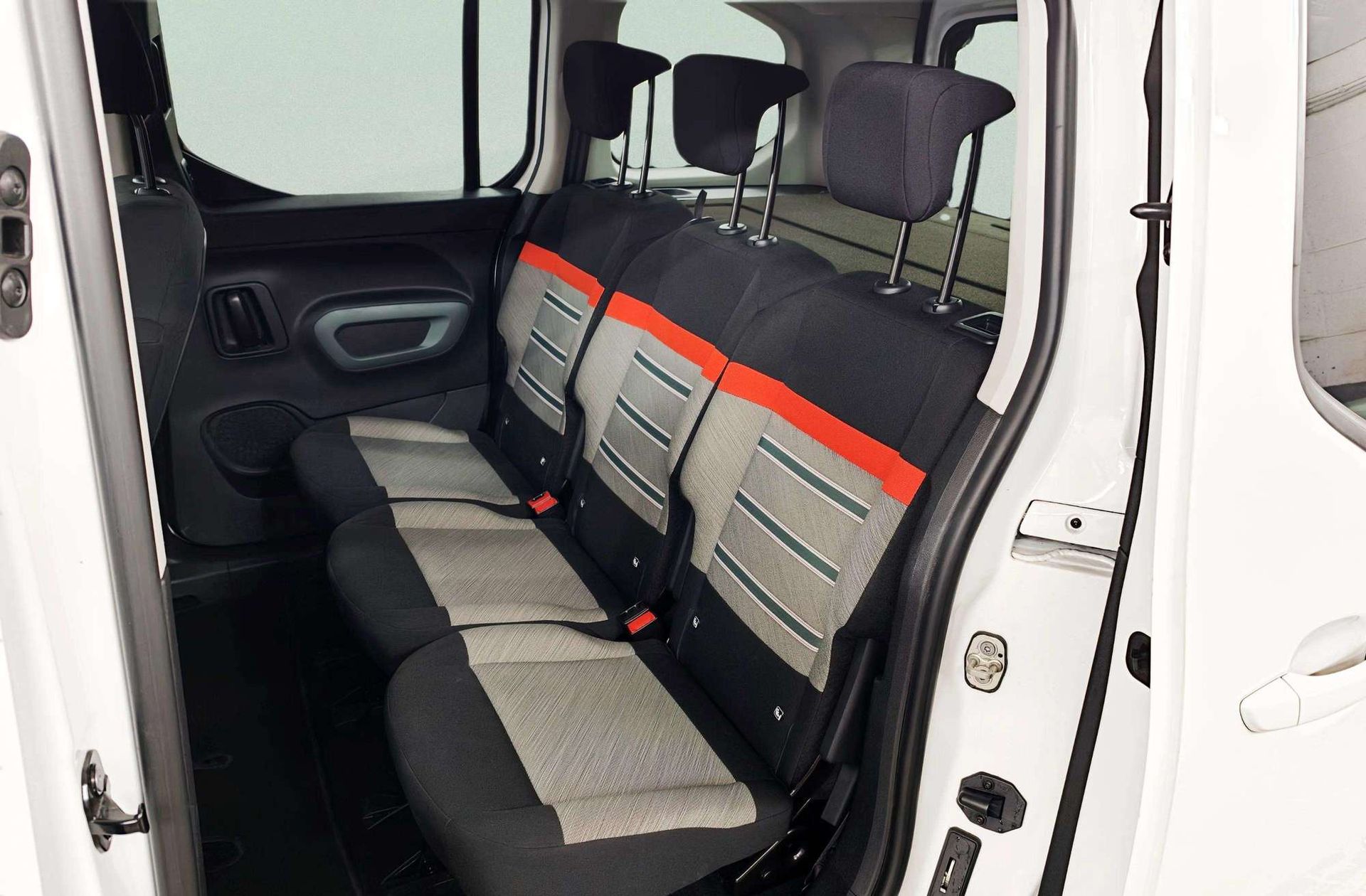 Citroën Berlingo BlueHDi 100 Talla M Shine Pack XTR - foto 13