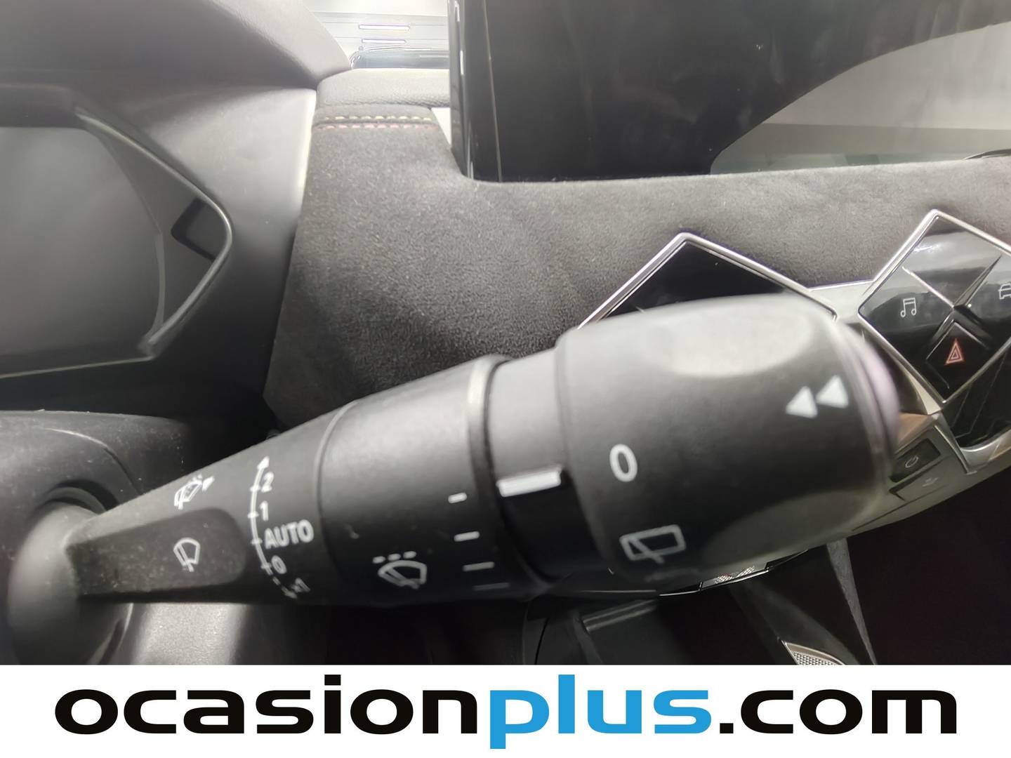 Foto DS DS 3 DS DS3 PureTech 130 Performance Line Auto (130 CV)