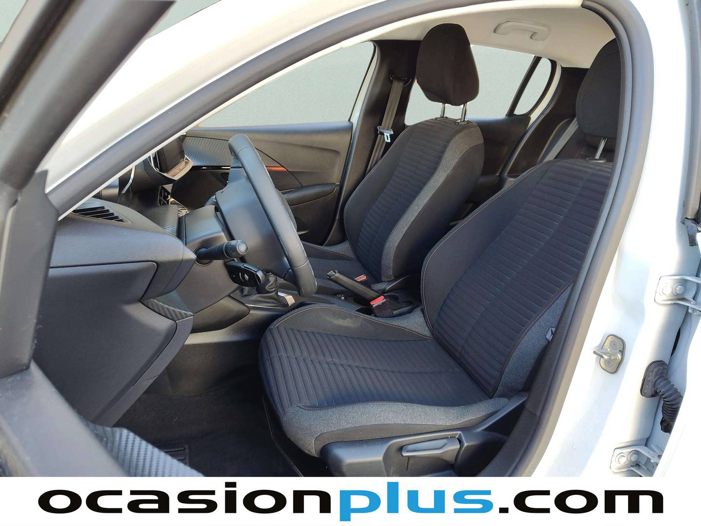 Foto asientos delanteros Peugeot 208 Peugeot 208 BlueHDi 100 Active Pack (100 CV)