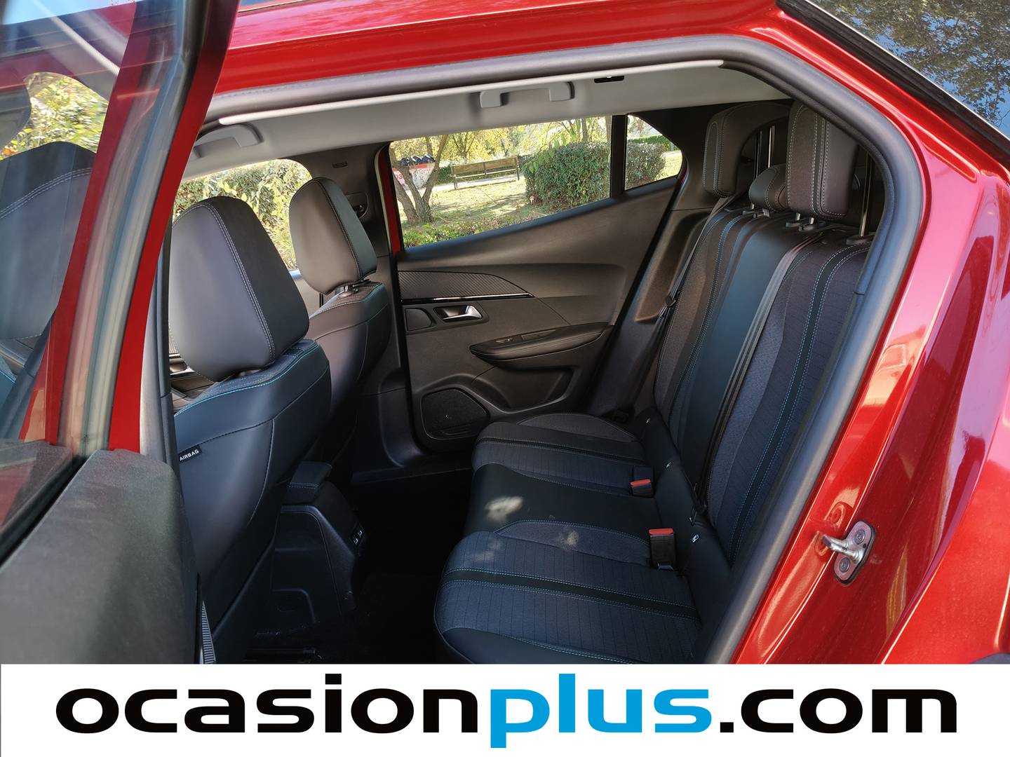 Foto Peugeot 2008 Peugeot 2008 PureTech 130 S&S Allure Pack (130 CV)