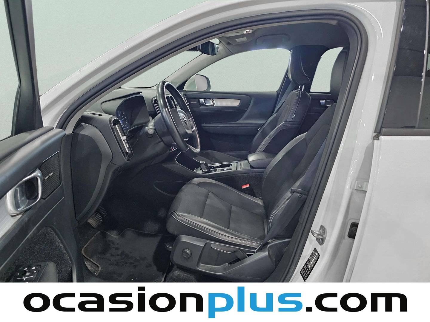 Foto asientos delanteros Volvo XC40 Volvo XC40 D3 Momentum AWD Auto (150 CV)