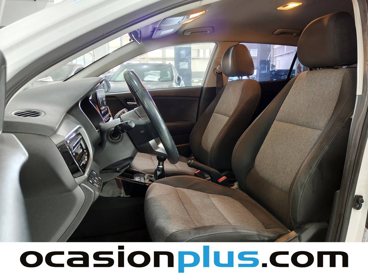 Foto asientos traseros KIA Stonic KIA Stonic 1.2 DPi Concept (84 CV)